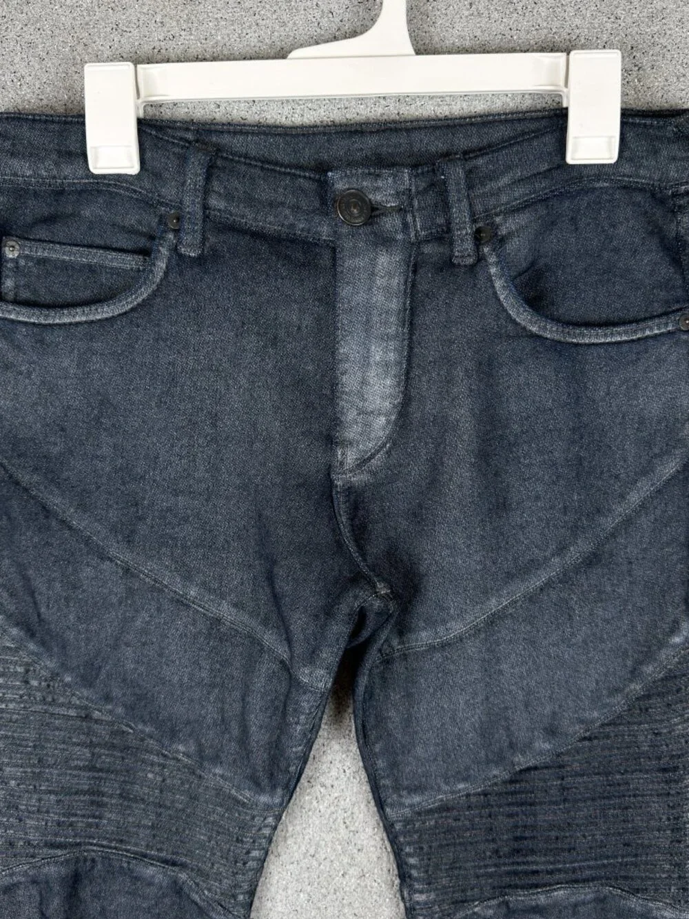 True Religion Rocco Moto Relaxed Skinny Men's W30 Dark Wash Zip Pockets T2534